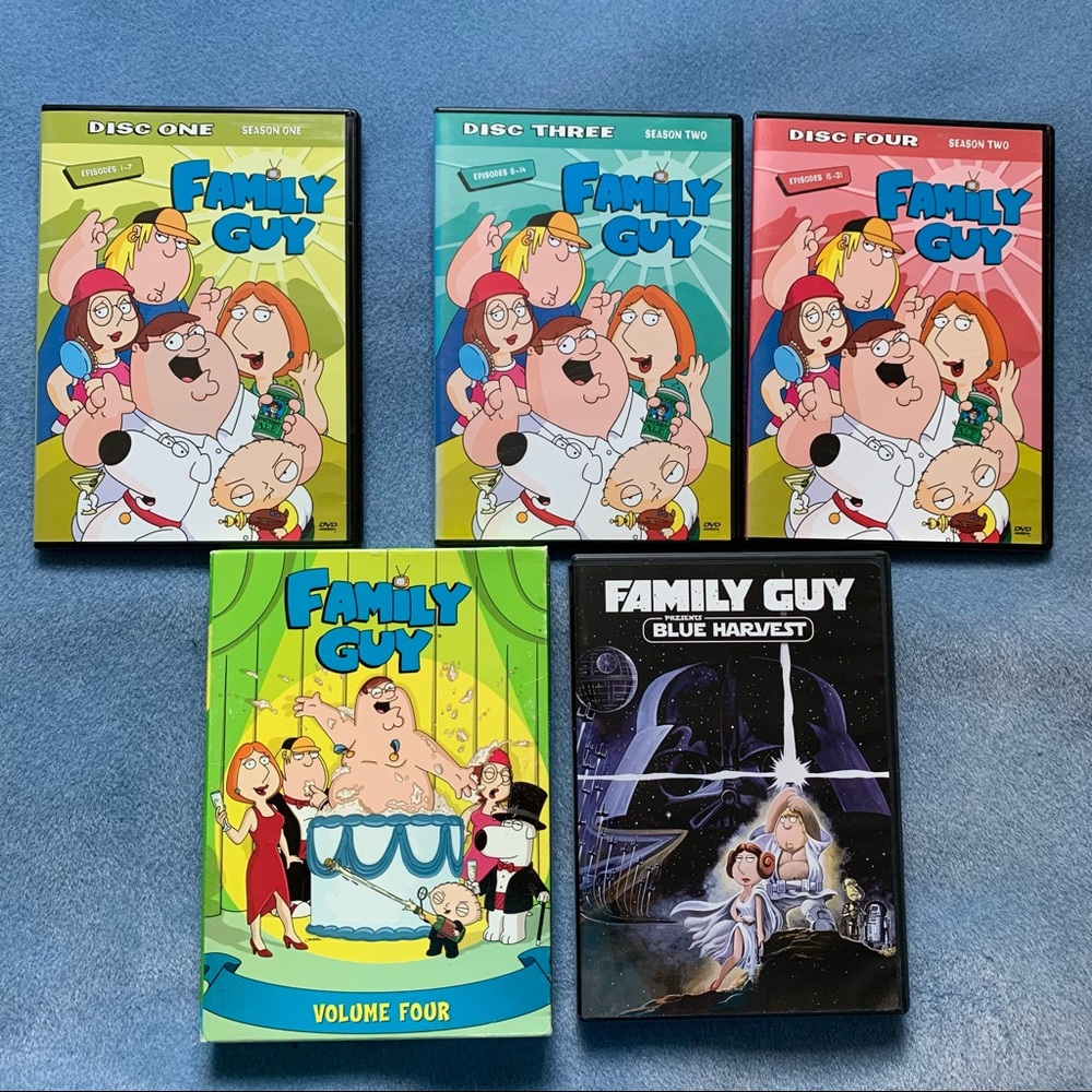 Lot of 8dvds of Family Guy. Season1,2,4 and Family guy movie Blue Harvest